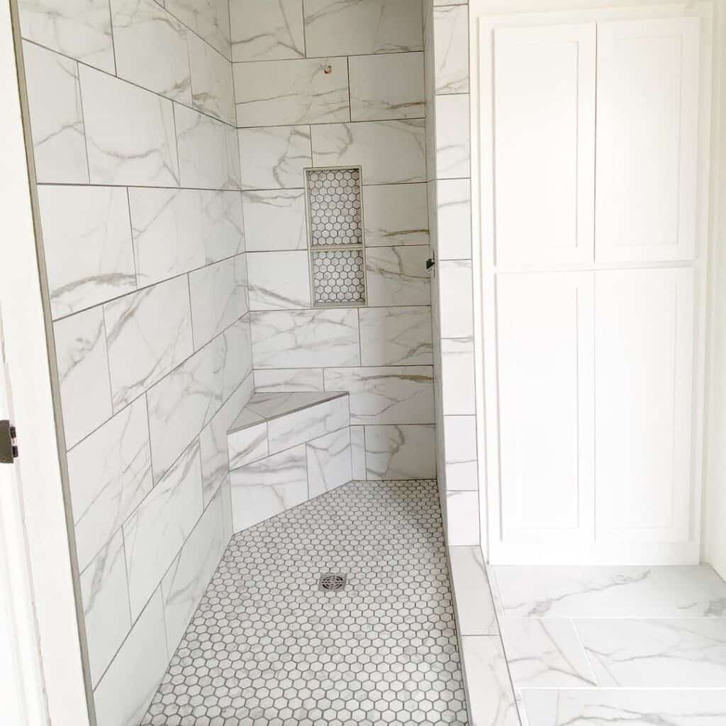 Shower with Bench and Tiled Niche