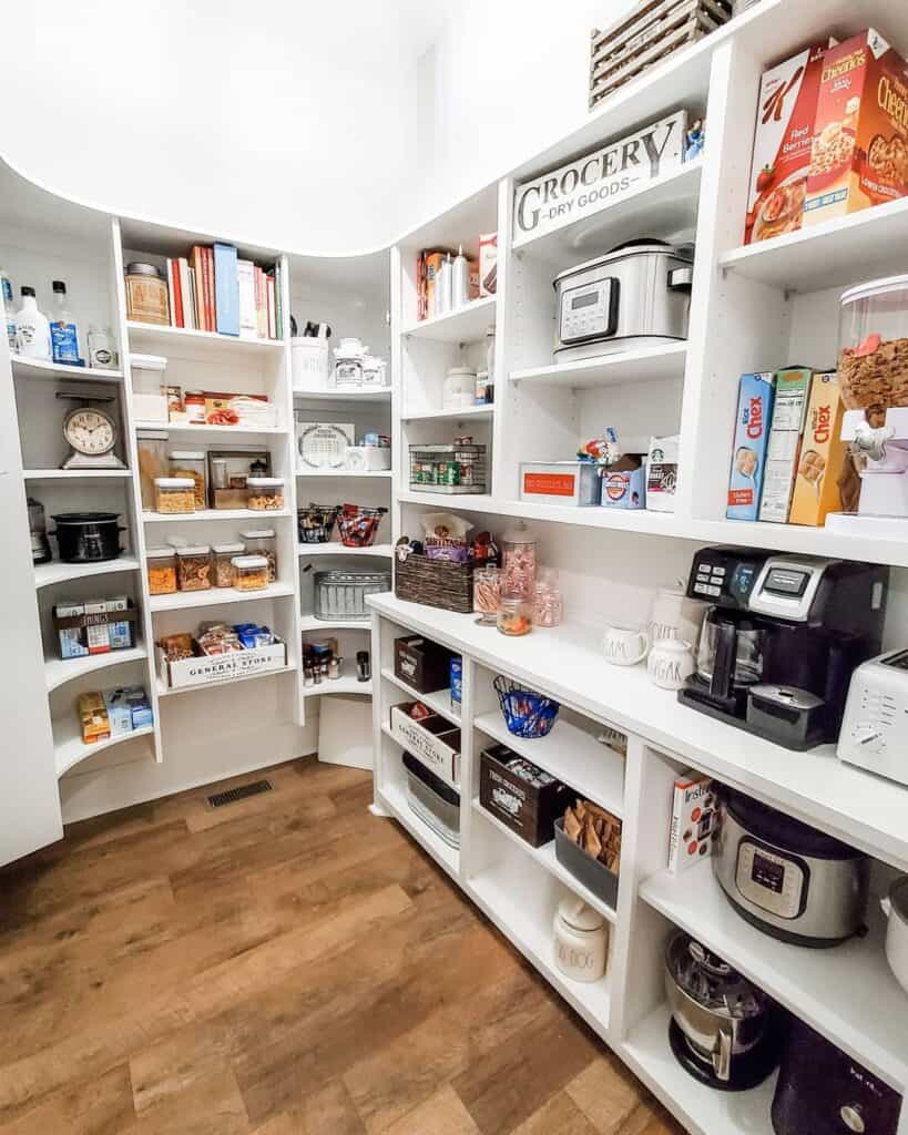 Walk-in Pantry with Modular shelves