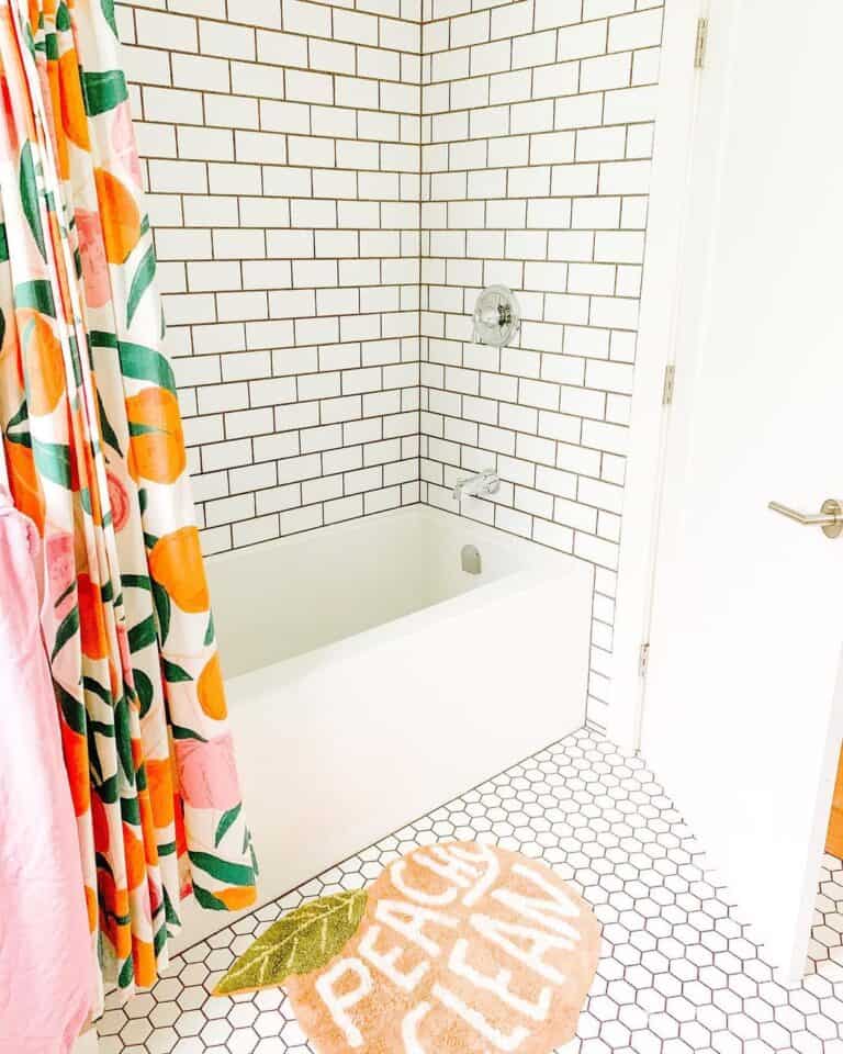 White Tiles and Pink Bathroom Décor Ideas