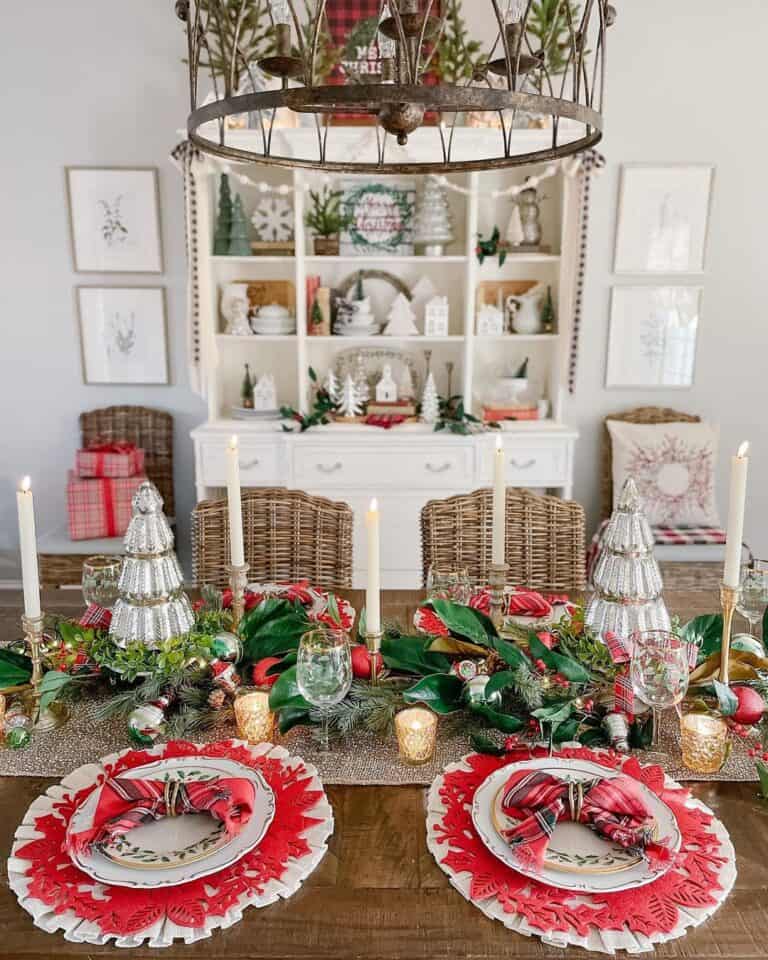 White and Red Placemats with Green Leafy Centerpiece