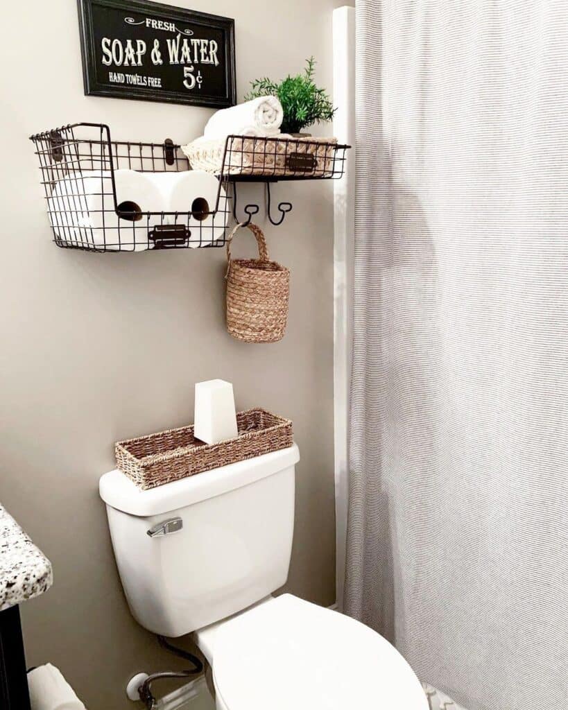 Wire Bathroom Shelf Towel Rack with Baskets