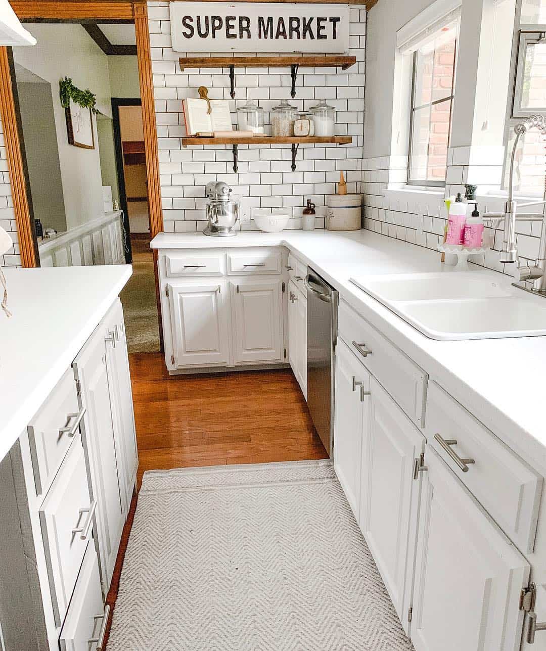 62 Farmhouse Kitchen Designs - Rustic, Cozy, and Modern Ideas for Every ...