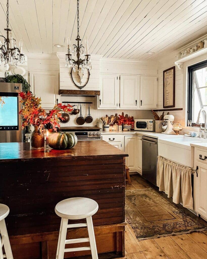 34-kitchen-island-back-panel-ideas-that-show-your-good-side