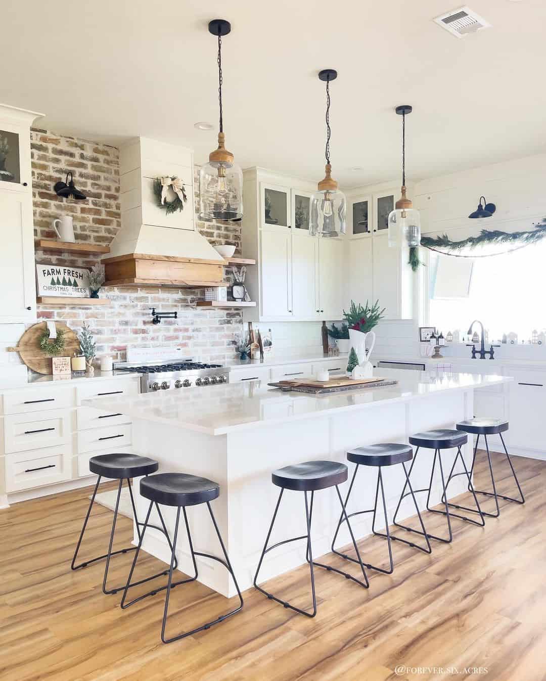 36 Charming Farmhouse Kitchen Island With Seating Options