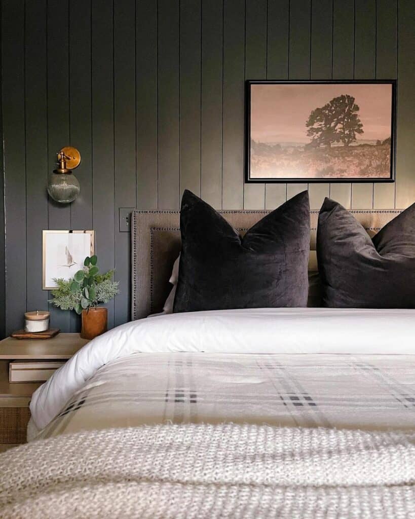 18 Grey, White, and Black Bedroom Ideas To Achieve A Chic Aesthetic