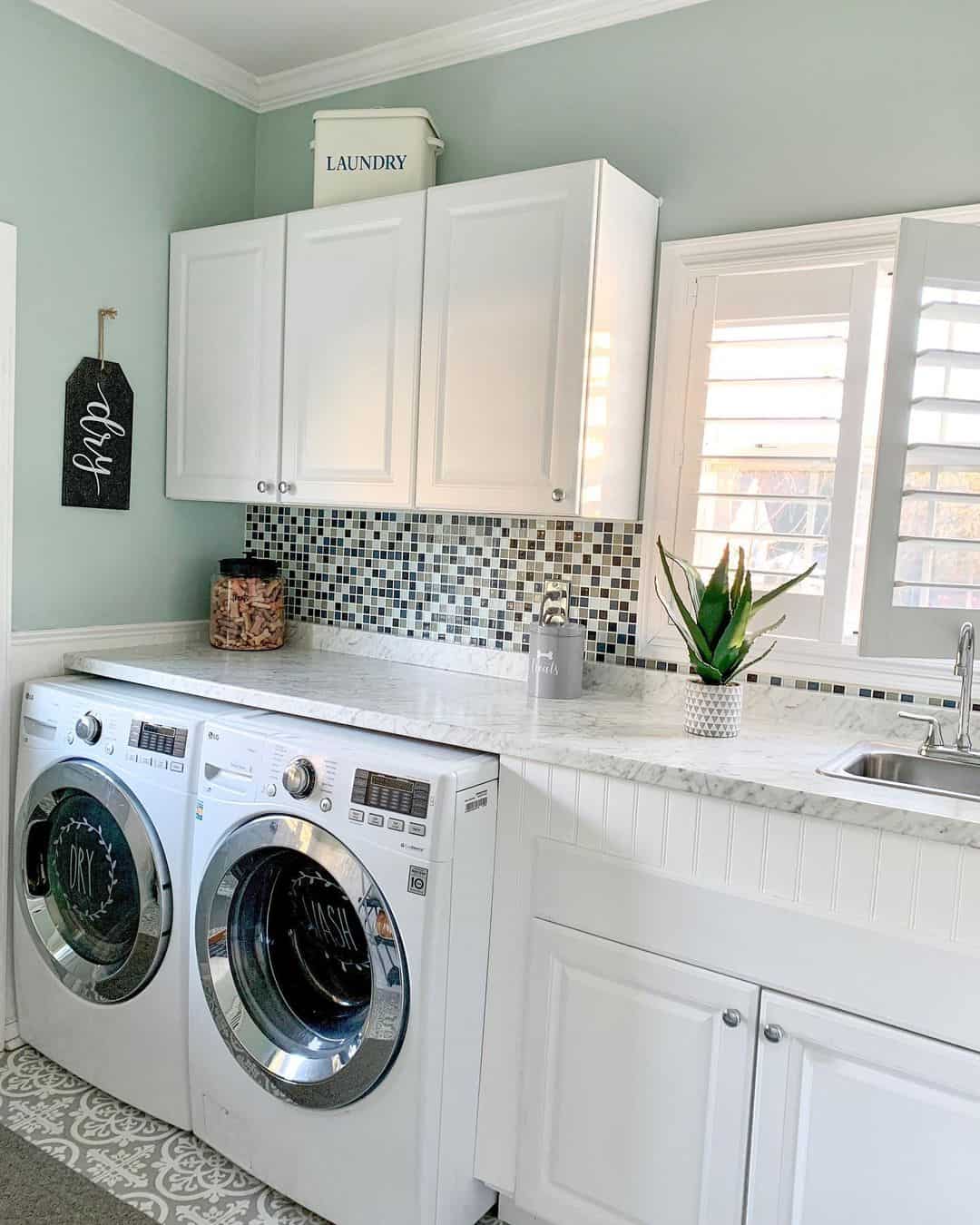 27 Laundry Room Backsplash Ideas to Make the Room Sparkle