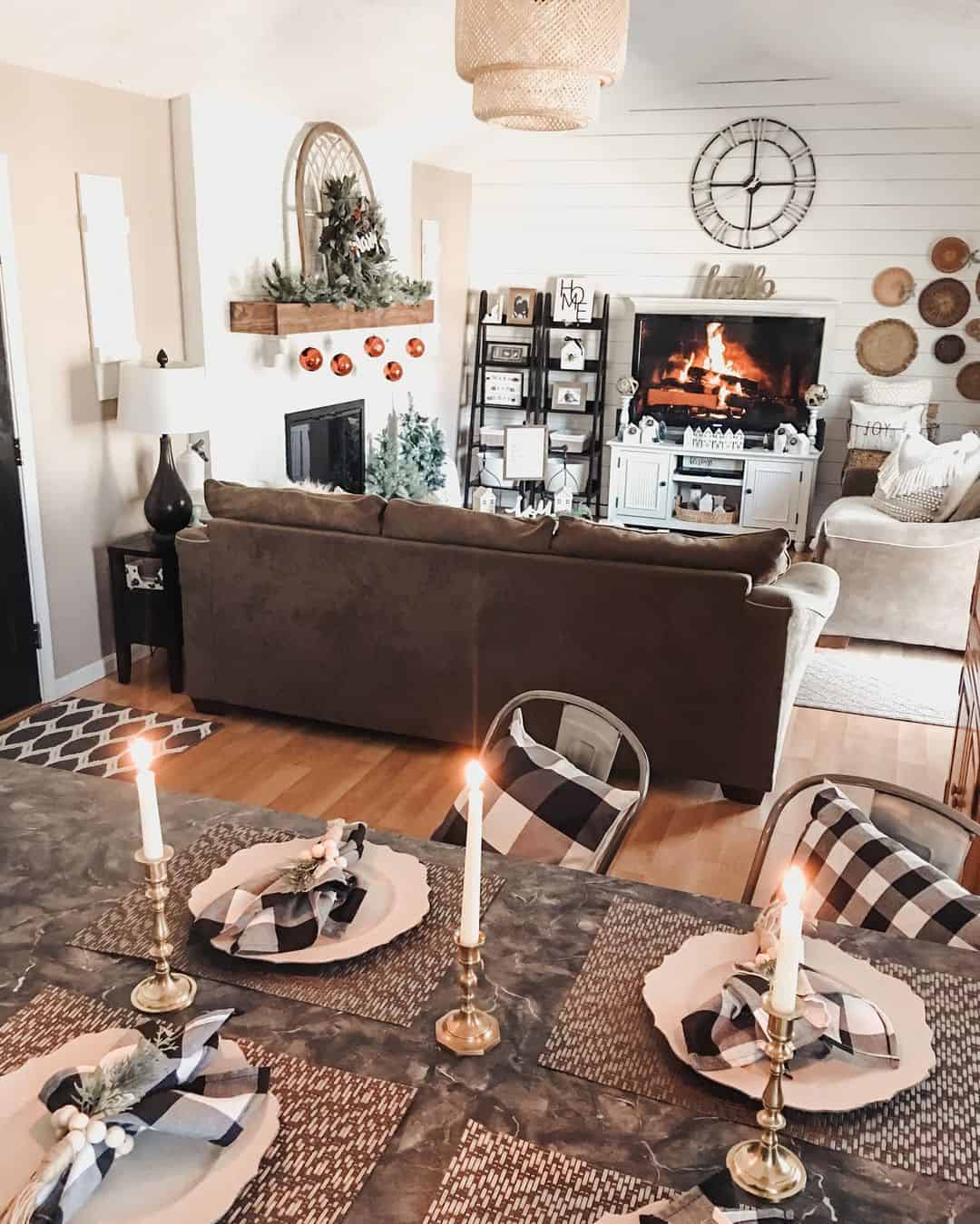 Midcentury modern kitchen and dining room interior design with black  cabinets, white cabinets, white quartz and walnut accents Stock Photo -  Alamy, image size:1080x1350