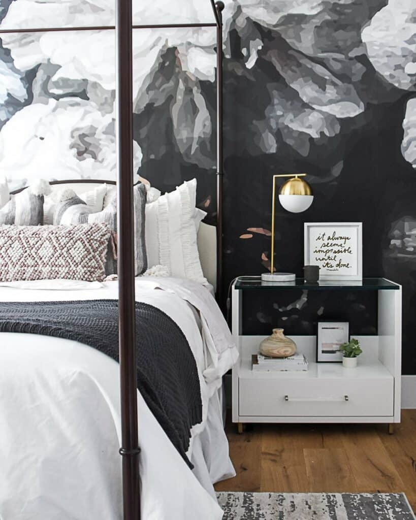 Black and White Floral Bedroom Wallpaper