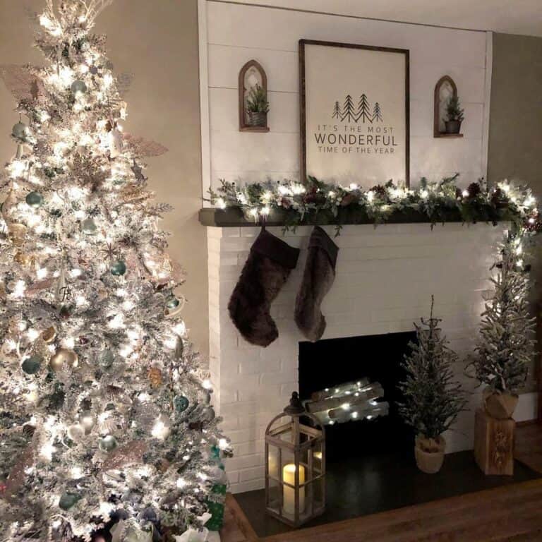 Brightly Lit Garland and White Sign Winter Mantel Décor