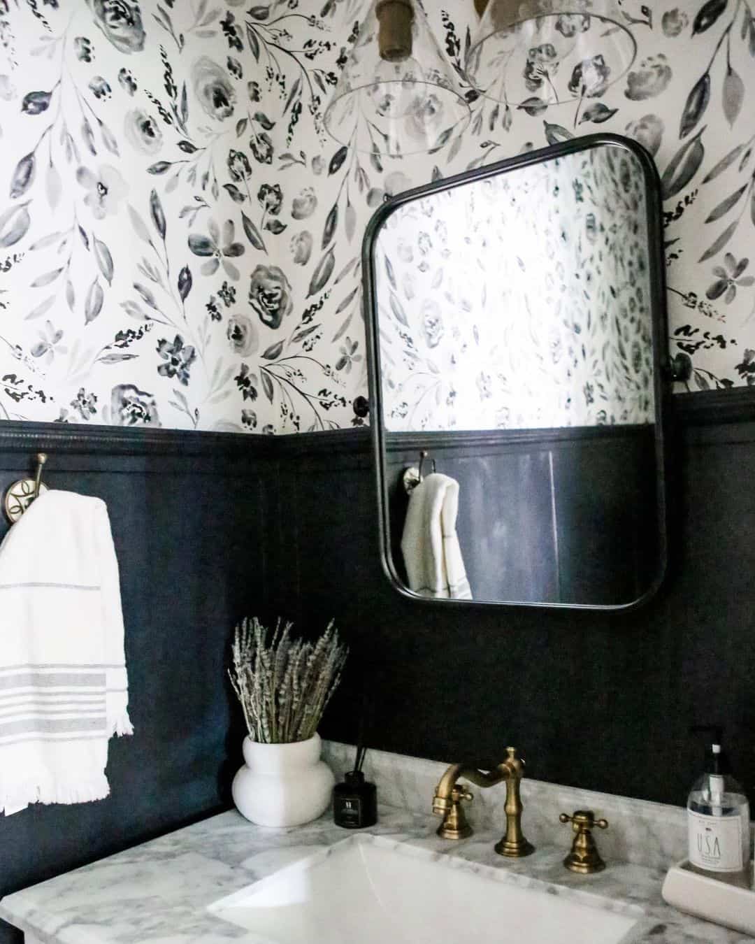 34 Fresh Powder Room Wallpaper Ideas to Transform your Space