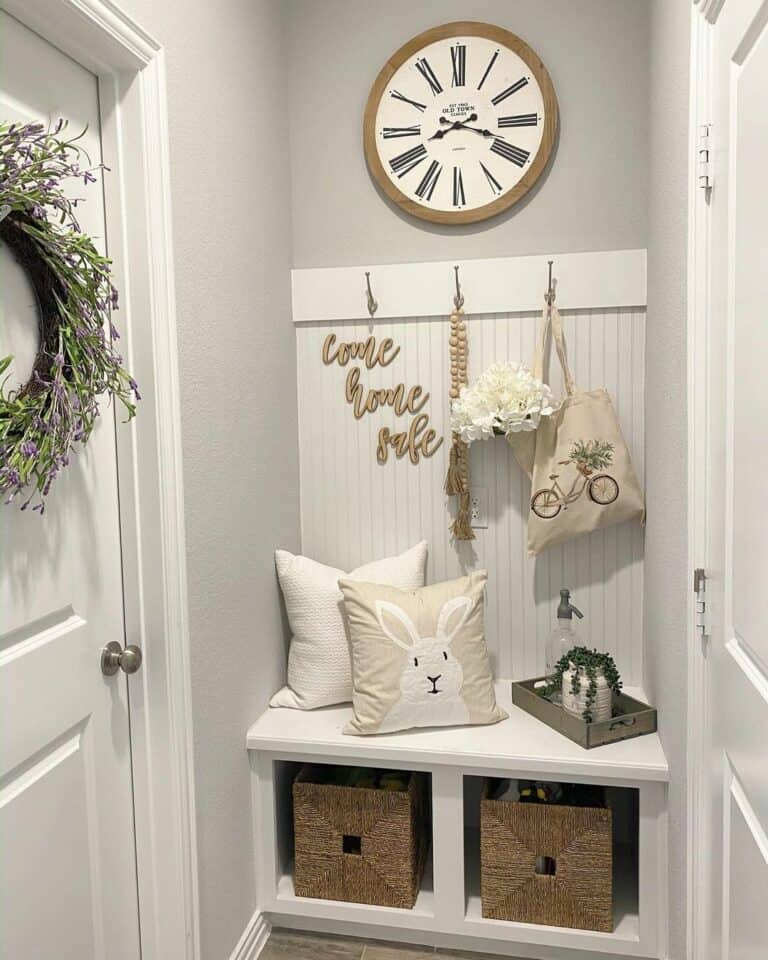 Compact Mudroom Complete with Storage