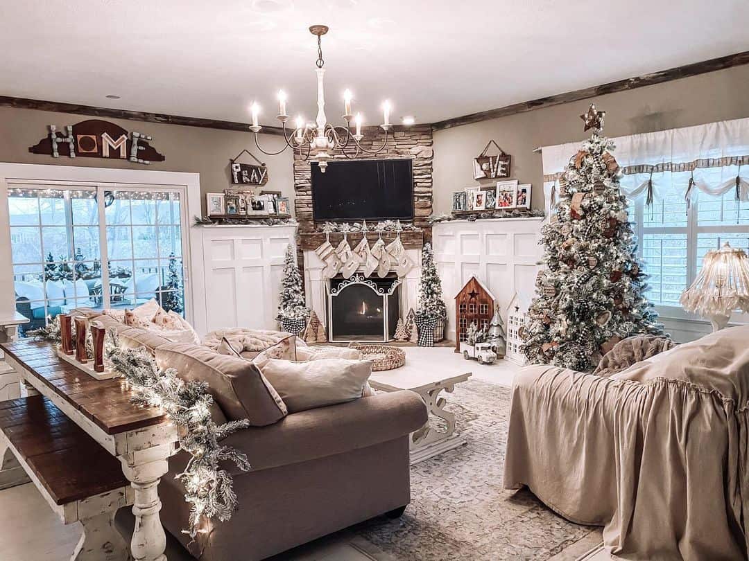 Country Christmas Living Room Soul & Lane