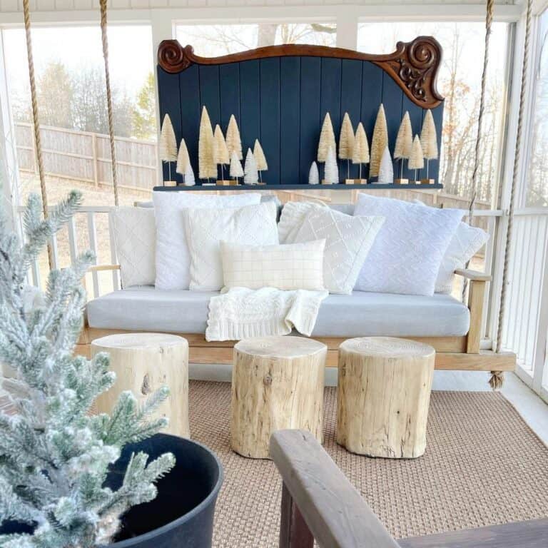 Cozy and Neutral Holiday Porch Décor