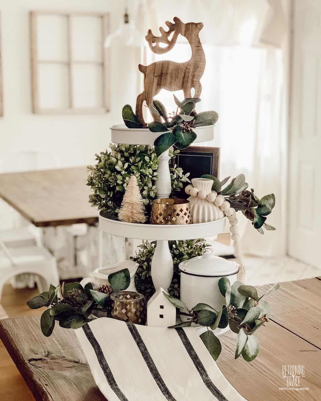 35 Christmas Tiered Tray Décor Ideas to Elevate Your Holiday Season