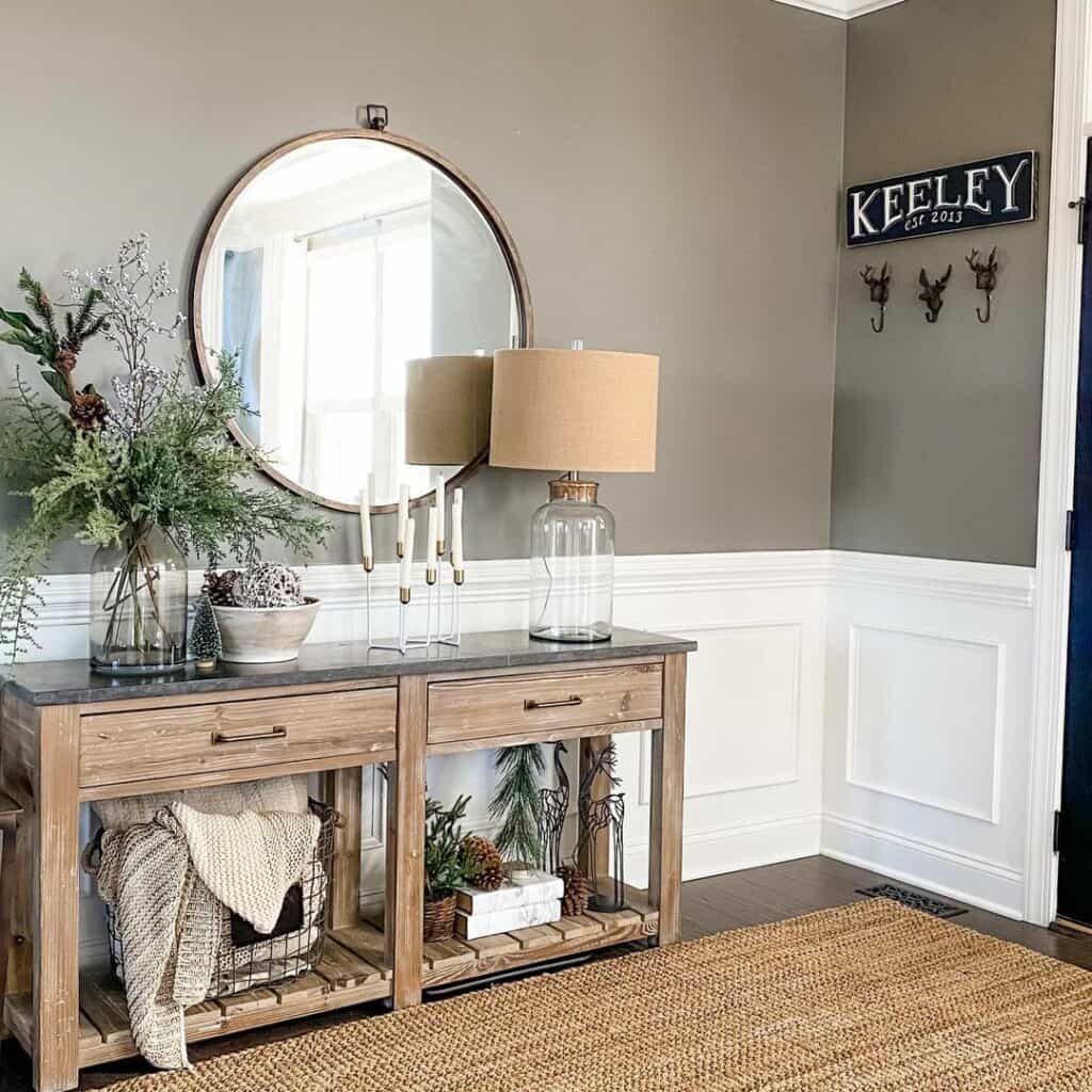 Entryway Wall Décor Includes White Wainscoting