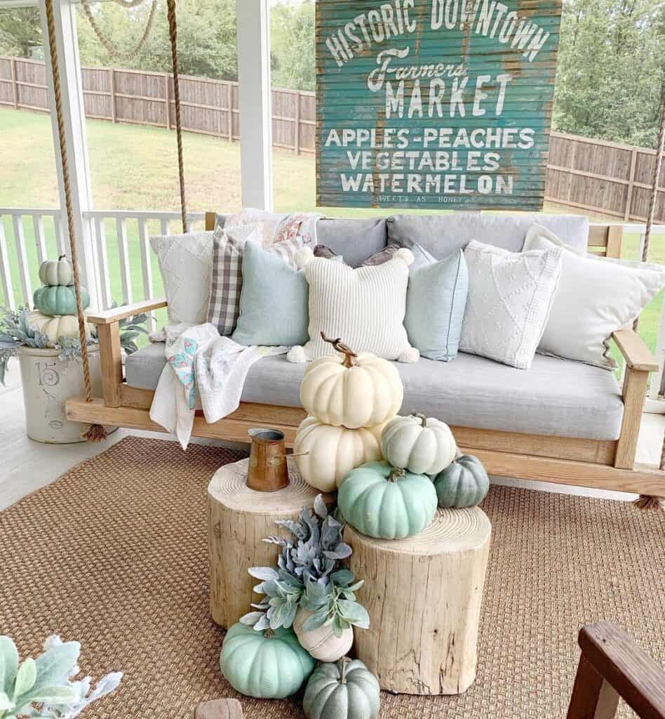35 Farmhouse Porch Railing Ideas To Try Outside Your Home