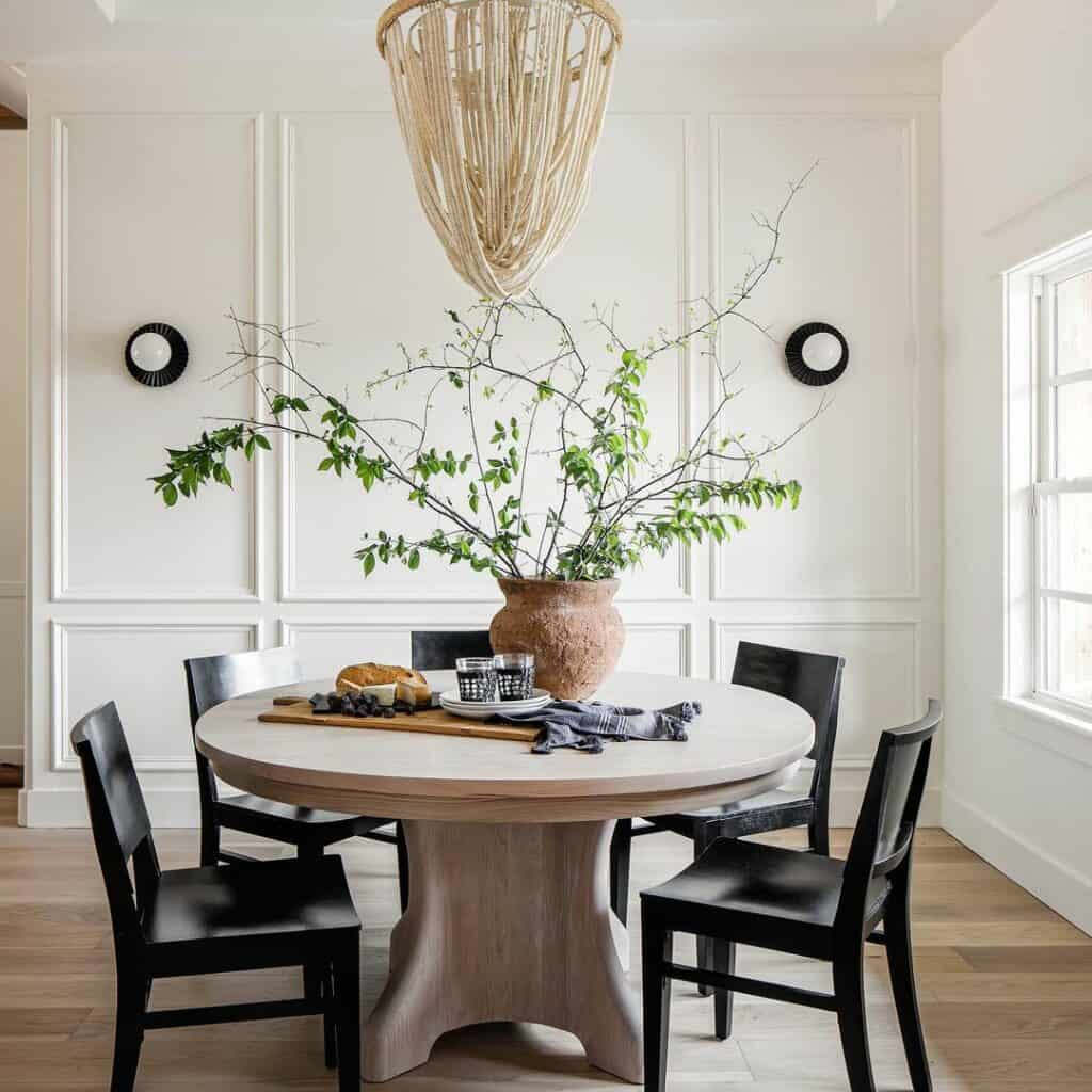 Full-Wall Wainscoting in Neutral Dining Room