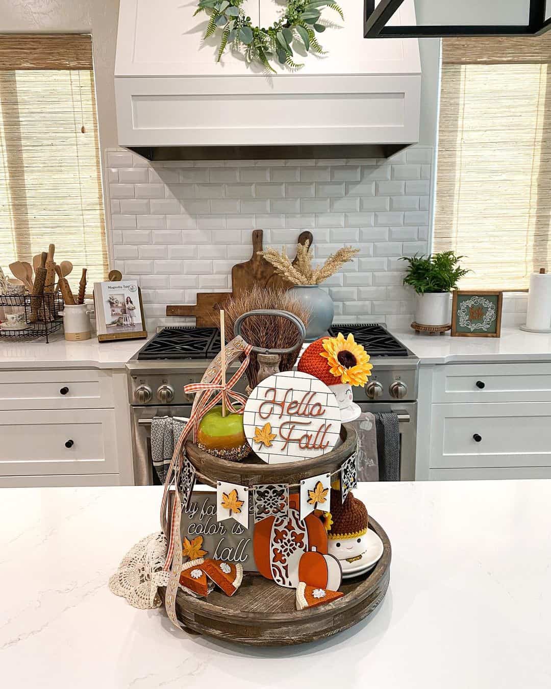 30 Examples of Fall Tiered Tray Décor