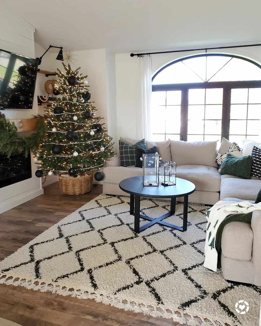 36 Christmas Tree Basket Collars to Try This Holiday