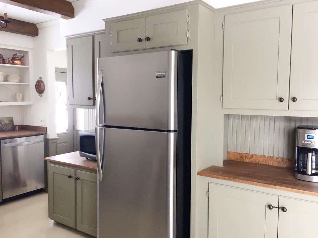 14 Grey With Black Hardware Ideas That Pop