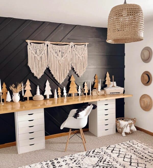 35 Sophisticated Black Wall Décor Ideas for Any Home
