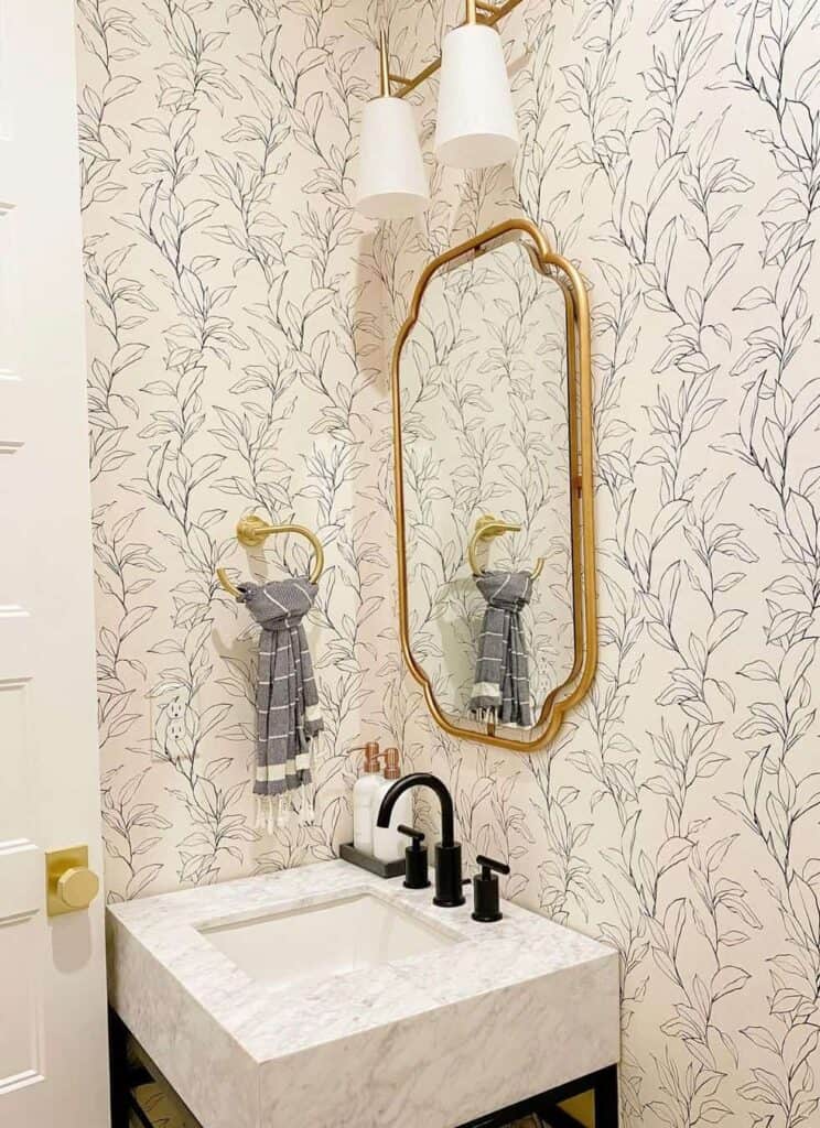 Minimalist Small Bathroom Wallpaper Ideas