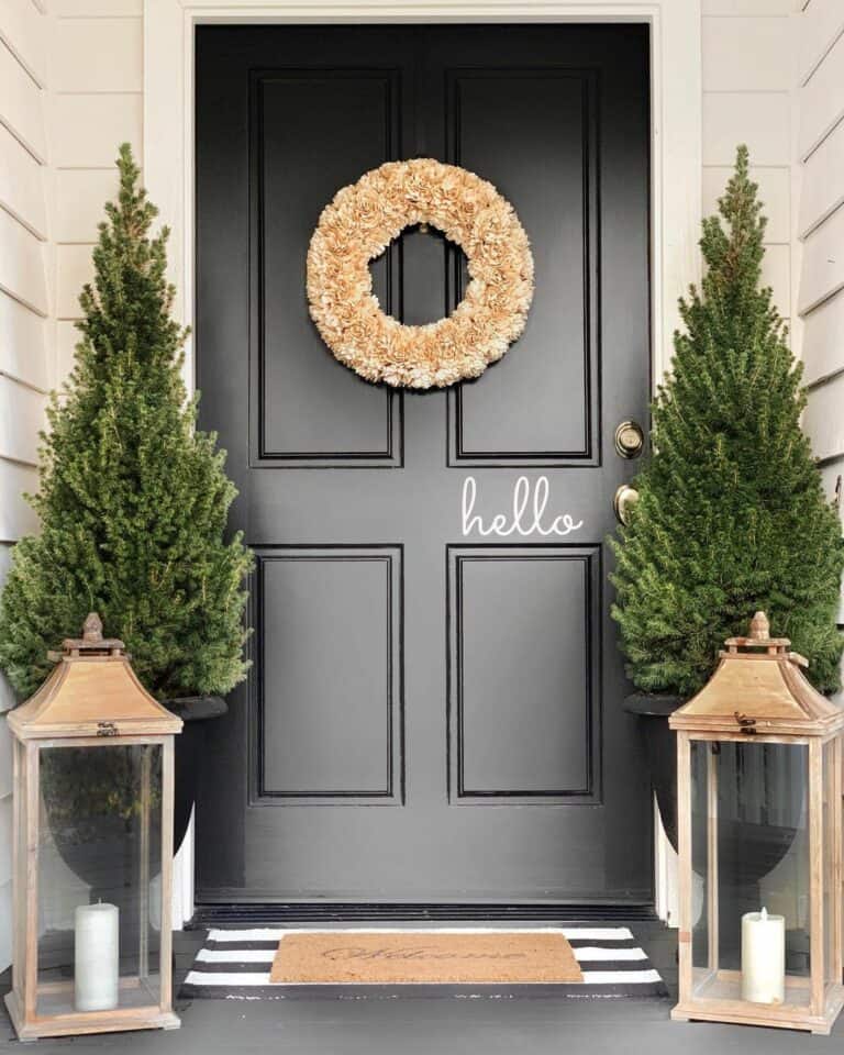 Modern and Minimalist Holiday Entryway