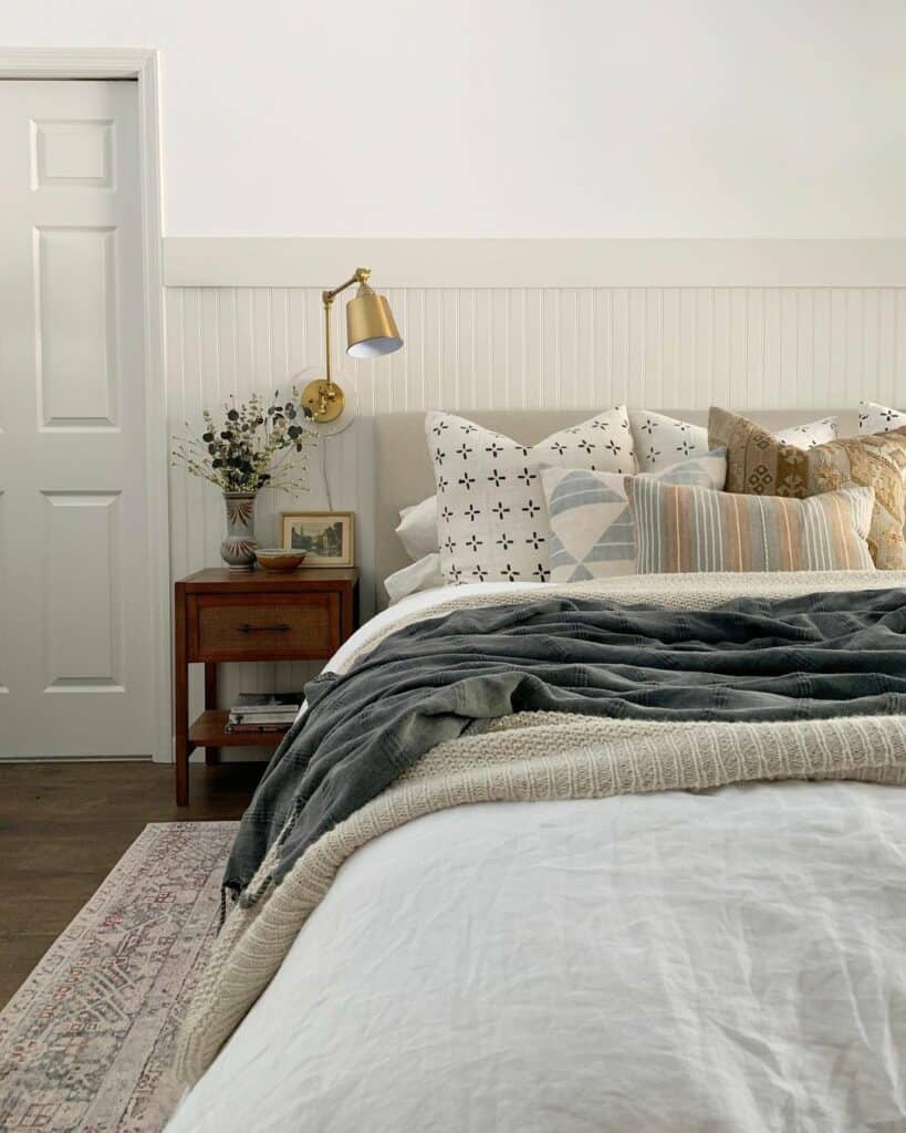 30 Farmhouse Half Wall Paneling Ideas to Enhance Your Home