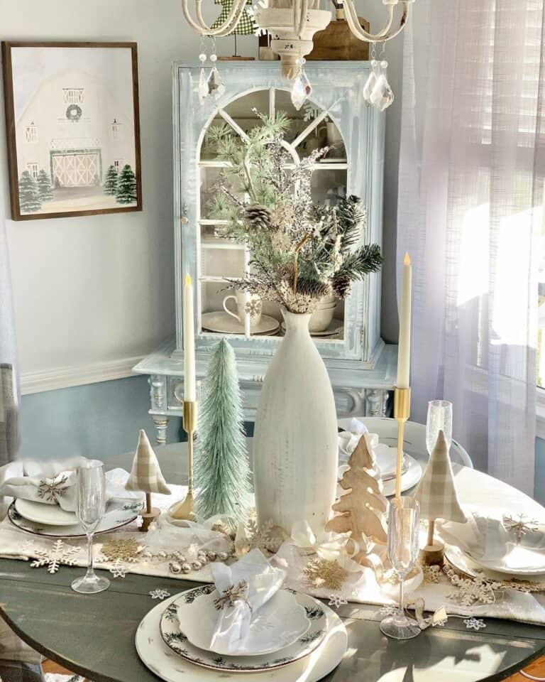 Post-Christmas Tablescape Decorating Ideas