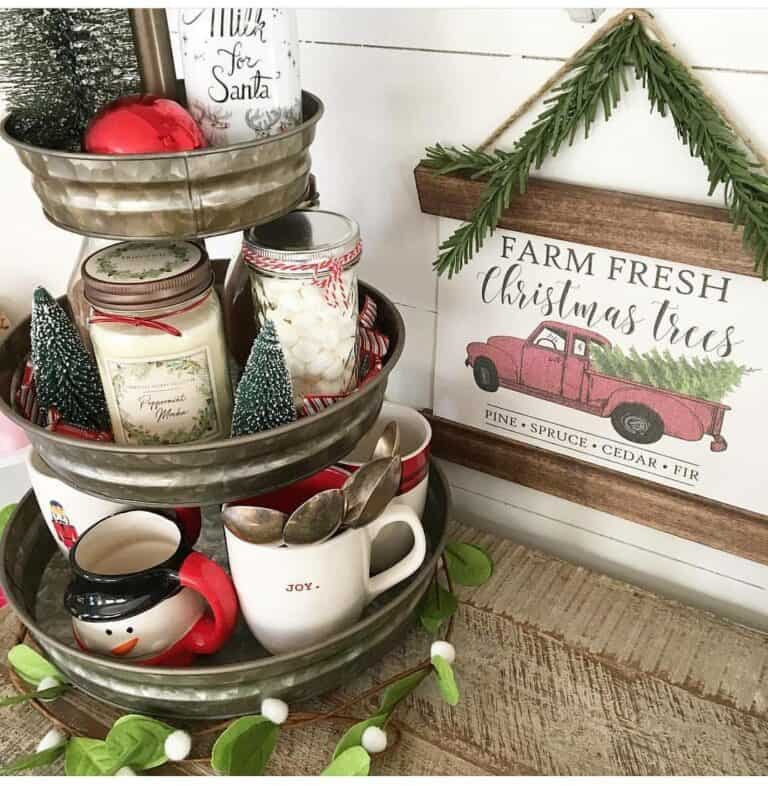 Primitive Country Christmas Display