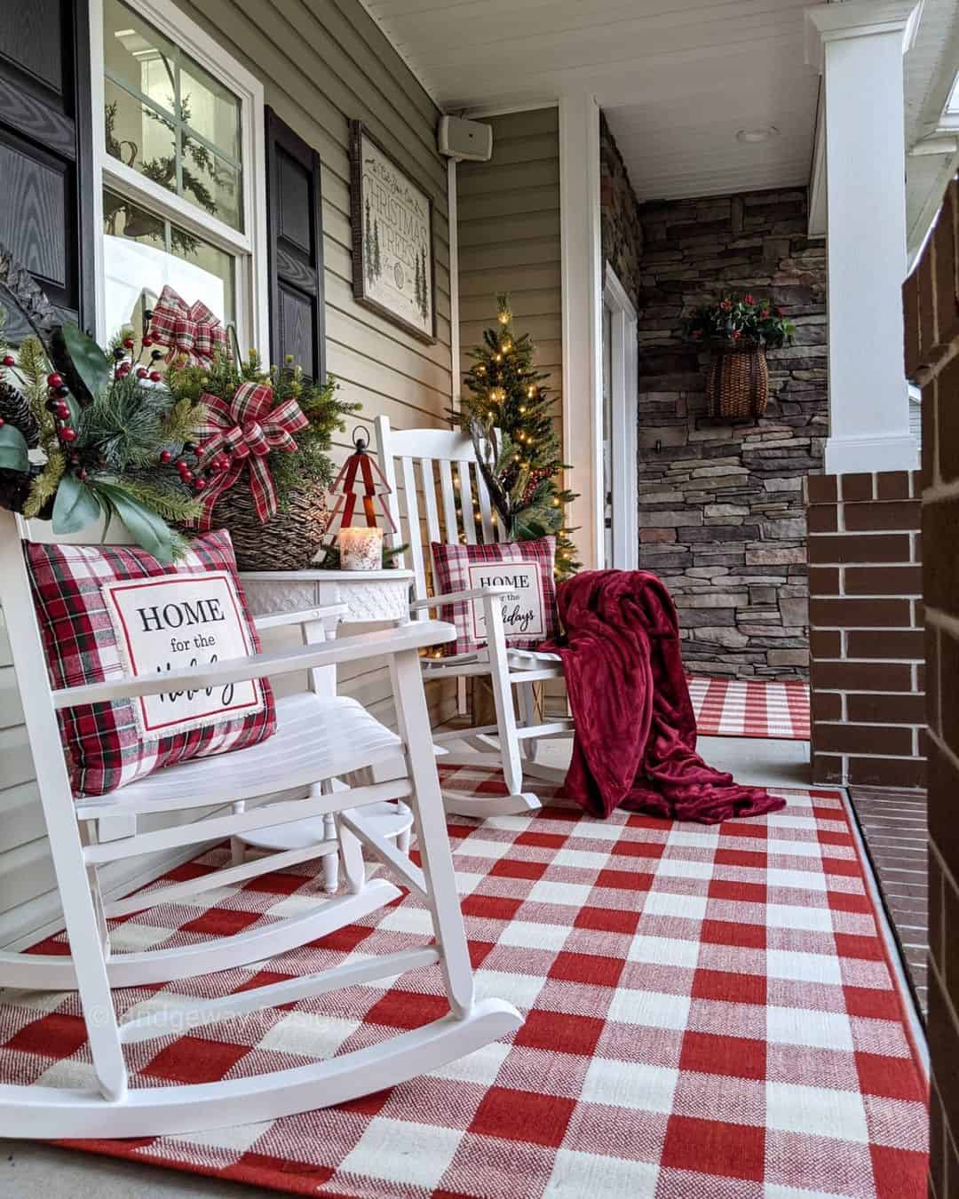 35 Buffalo Check Christmas Décor Ideas to Celebrate the Holidays