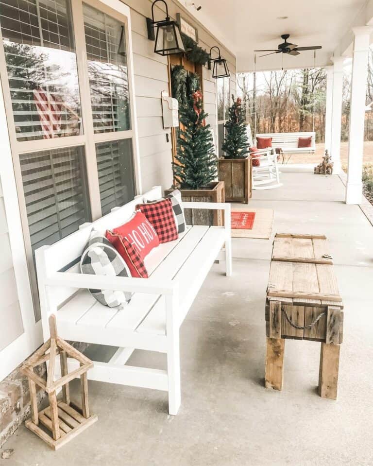 Rustic Plaid Winter Porch Décor