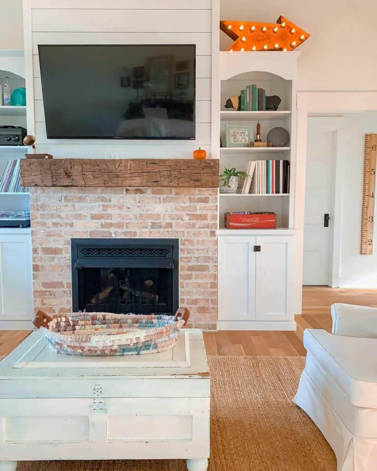 Rustic Touches in Farmhouse Living Room