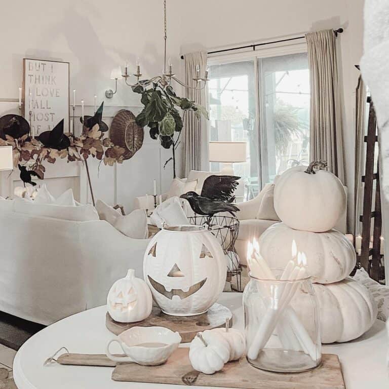 31+ Black And White Halloween Decorations