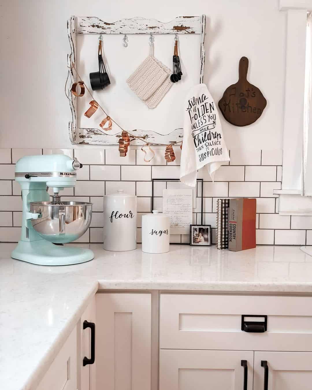 34 Ideas for Timeless Copper Kitchen Décor