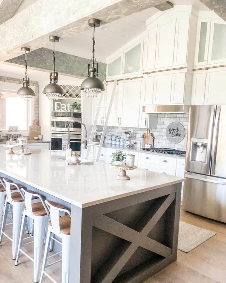 Small Two Tone Kitchen Island Chairs