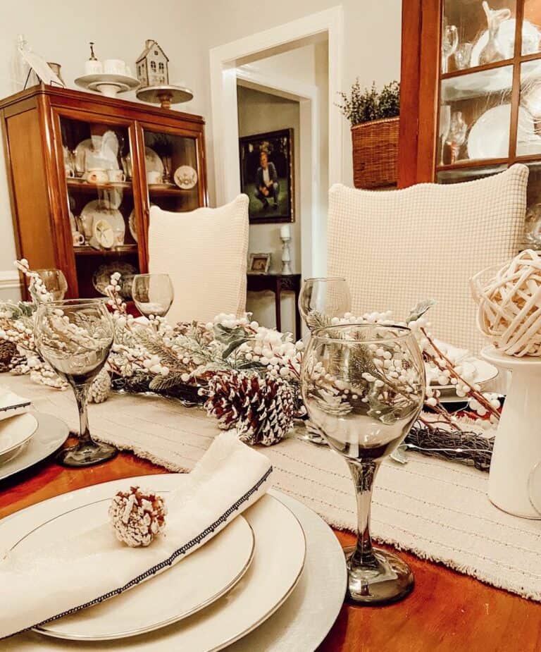 Stunning Neutral Tablescape