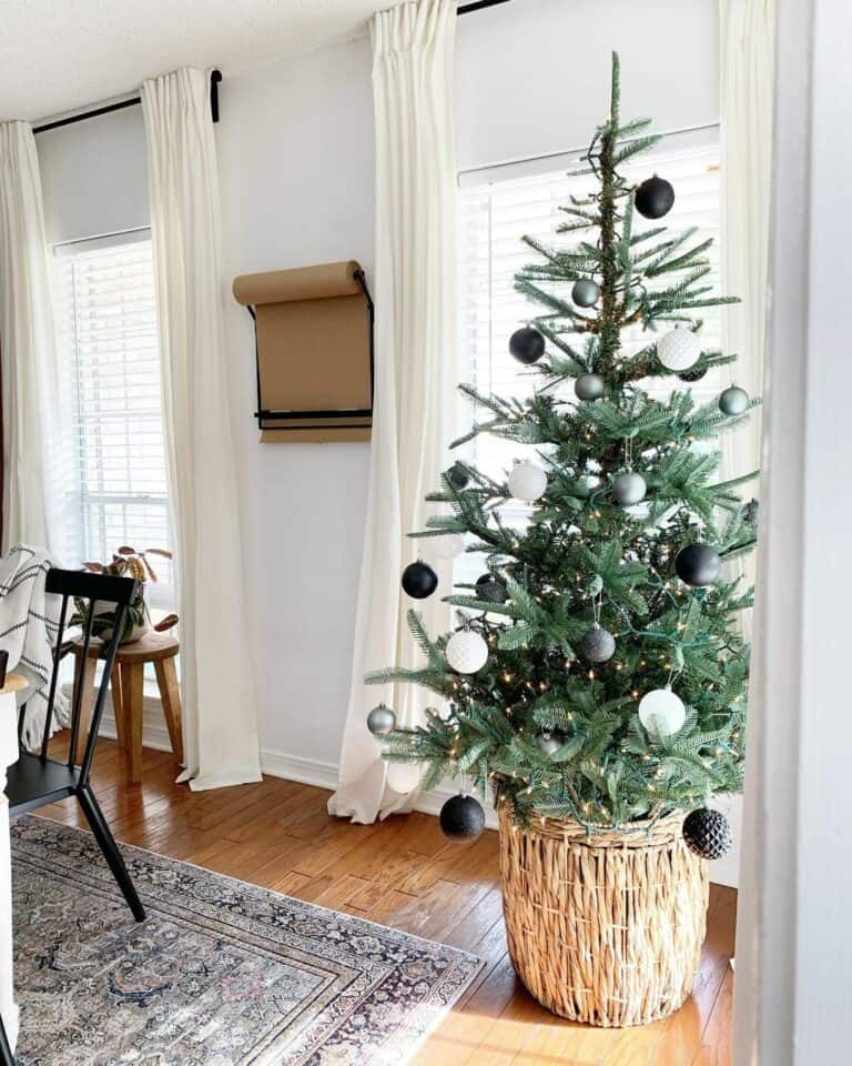 Tree Skirt Basket for Christmas Tree