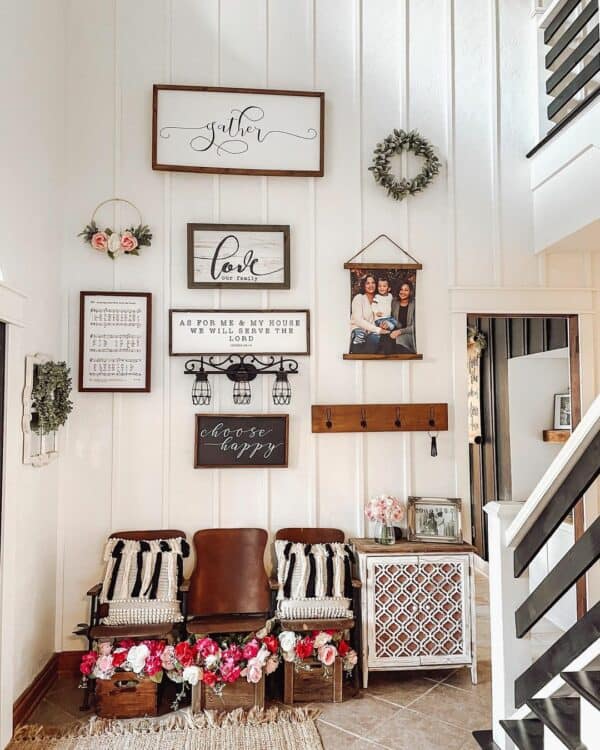 31 Charming Farmhouse Wall Décor Ideas for Some Rustic Flair
