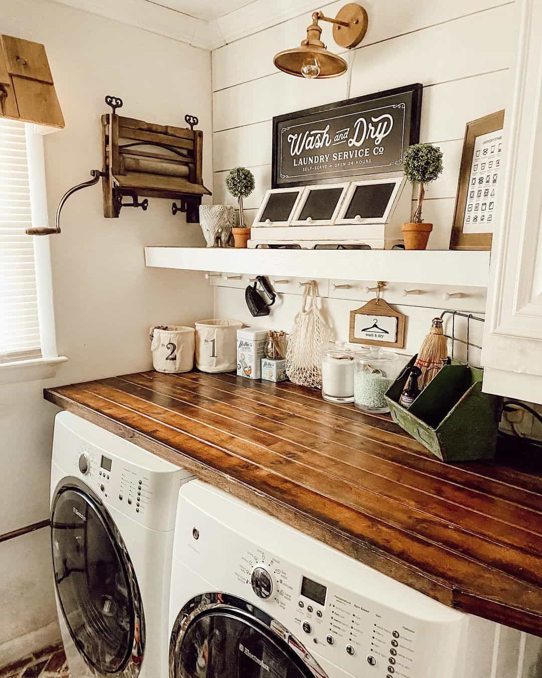 Vintage Laundry Room Decorating Ideas
