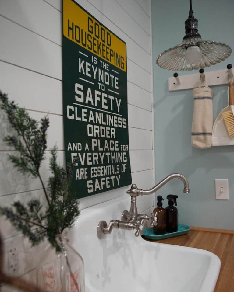 Vintage Sign Décor for Laundry Room