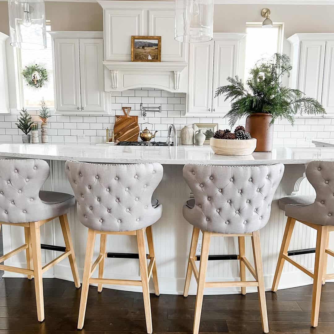 33 Kitchen Island Décor Ideas for an Outstanding Space
