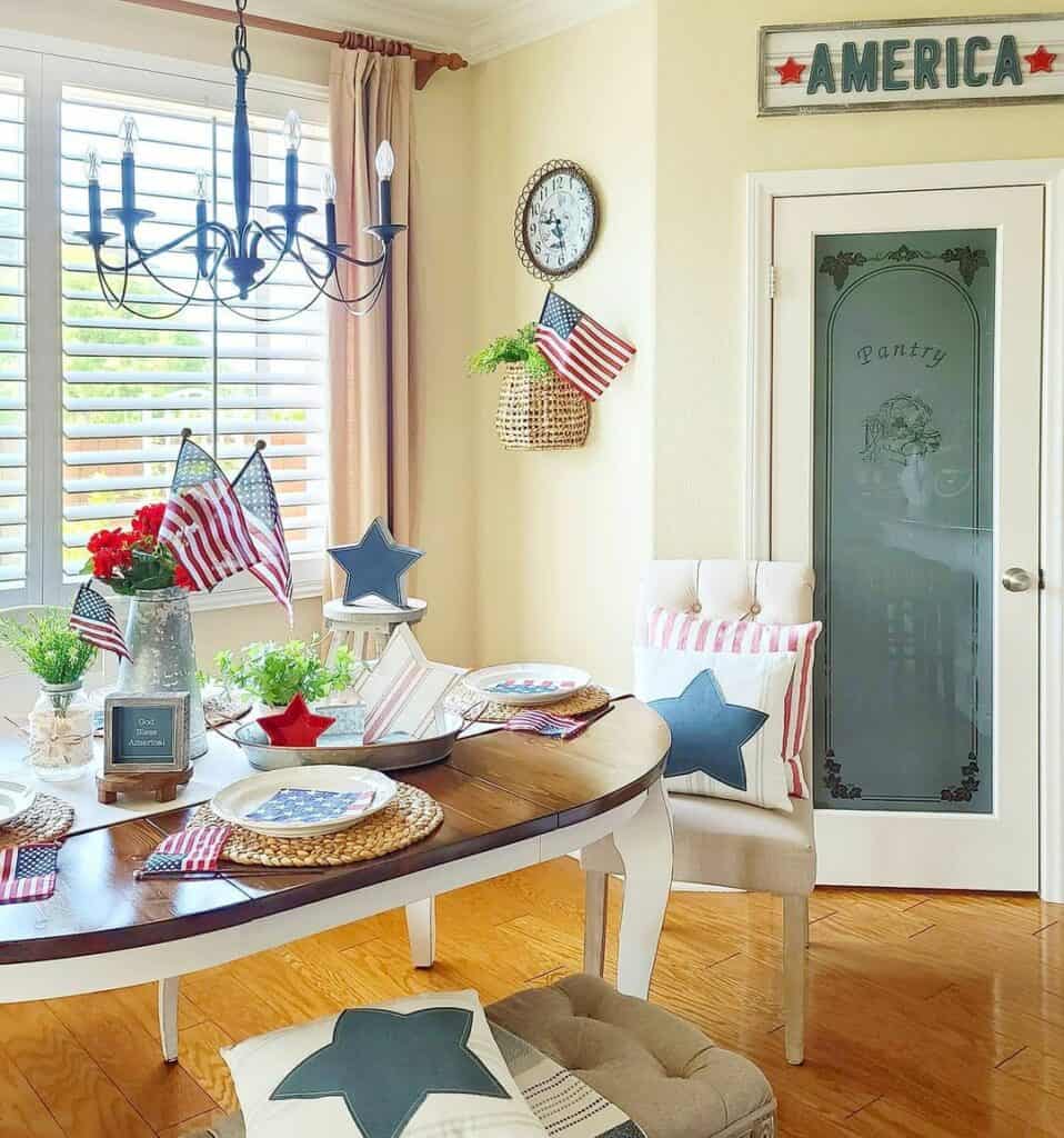 4th of July Kitchen Table Decorations