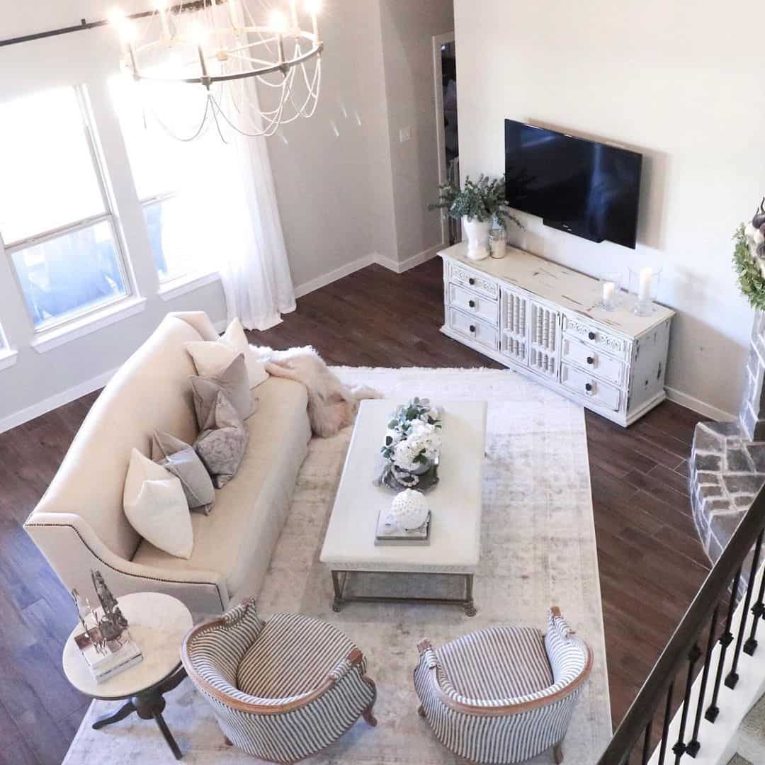 30 Living Room Accent Chairs Ideas That Enhance Your Space