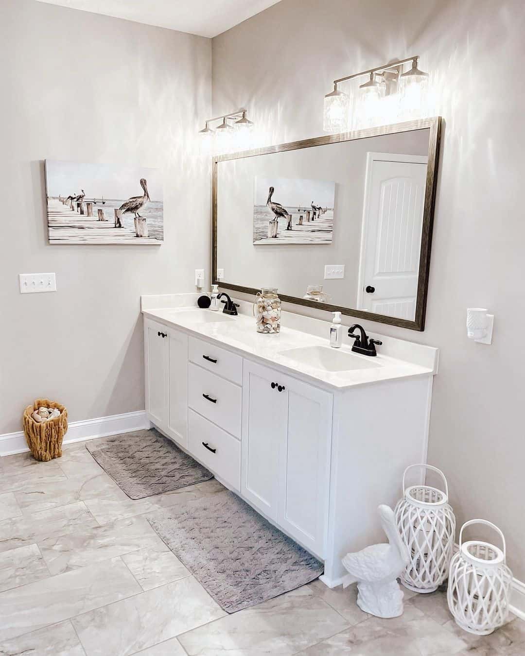 Bathroom with Modern Coastal Farmhouse Décor Soul & Lane
