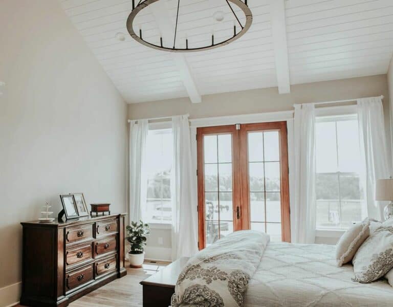 Bedroom Ceiling Design With Round Chandelier