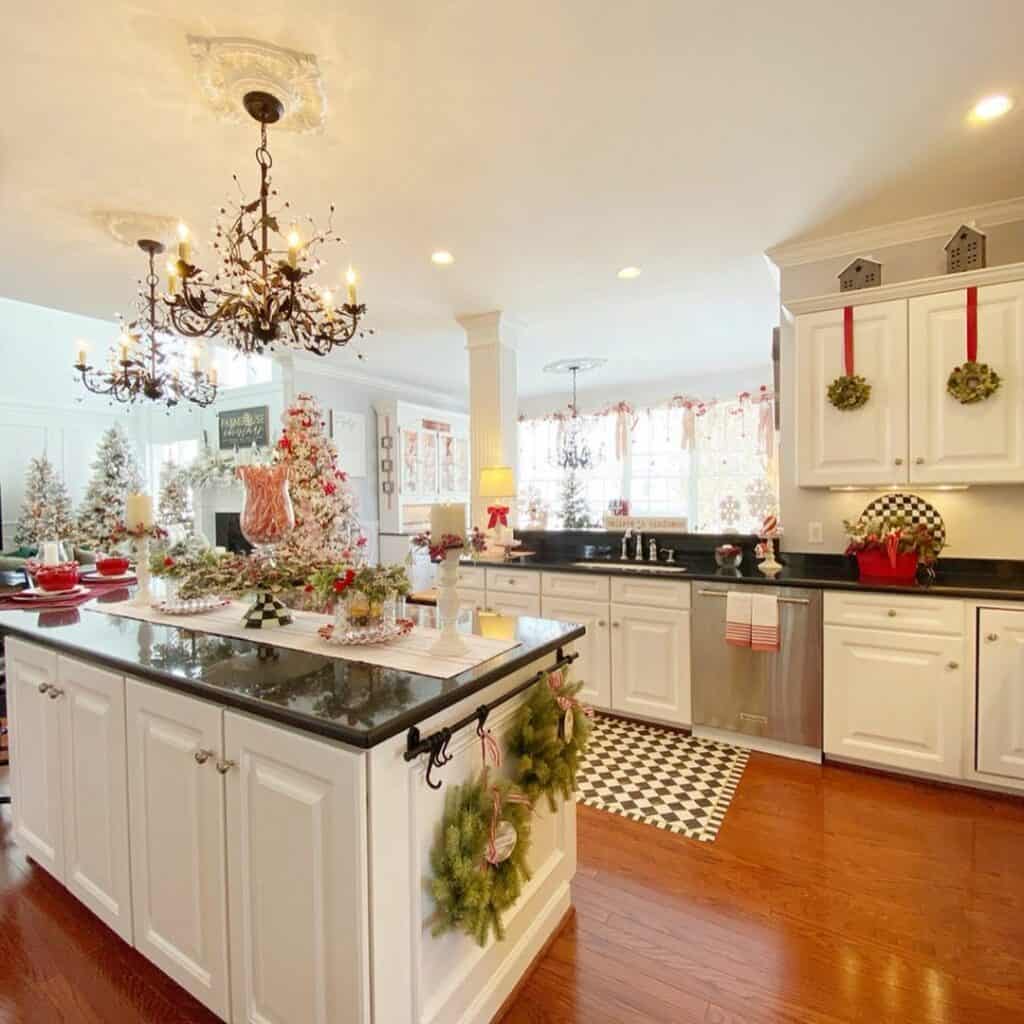 Black Island Counter With Vintage Chandeliers