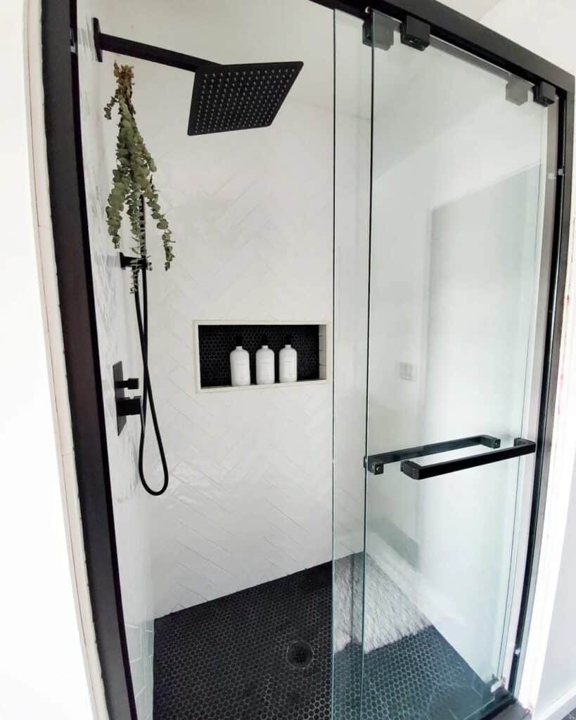Black and White Beauty Shower