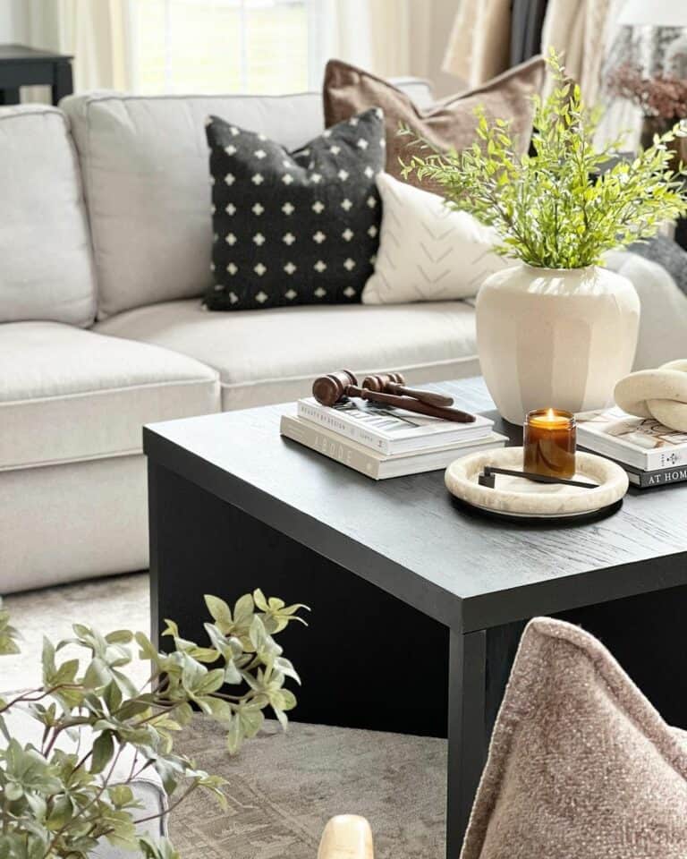 Black and White Coffee Table Books Décor
