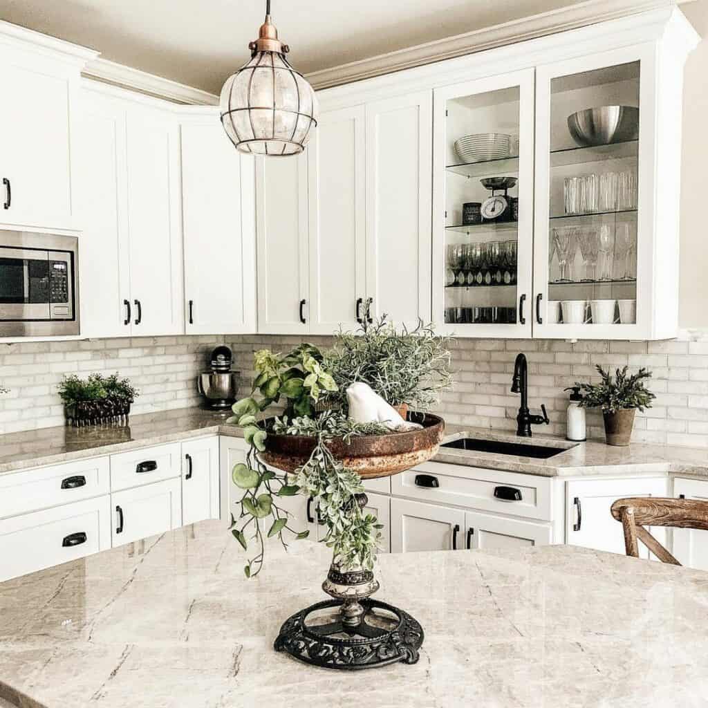 Brick-look Backsplash Complements Countertops